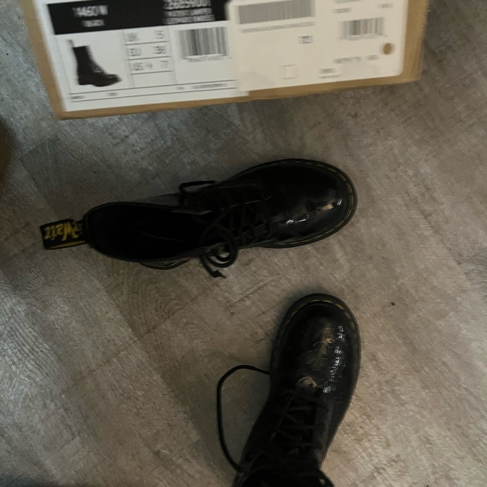 Dr. Martens Black Leather women’s Boots